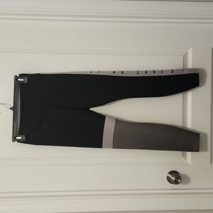 Nike like new 25 inch.